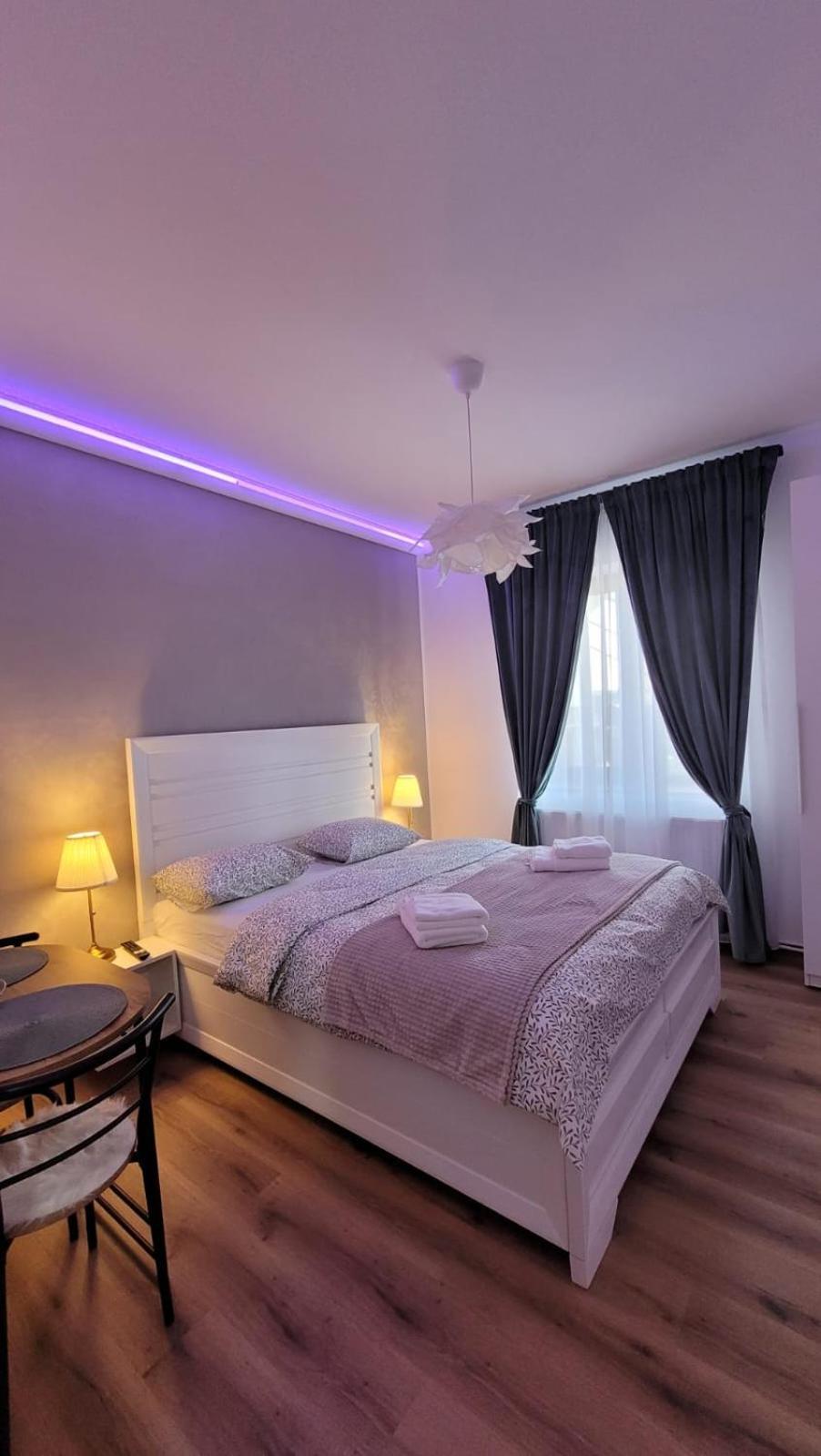 Clar Studio 1 Braşov Esterno foto